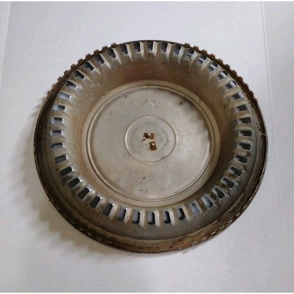 1971 1972 CADILLAC Wheel Cover Hubcaps OEM 71 72 - Picture 6 of 6